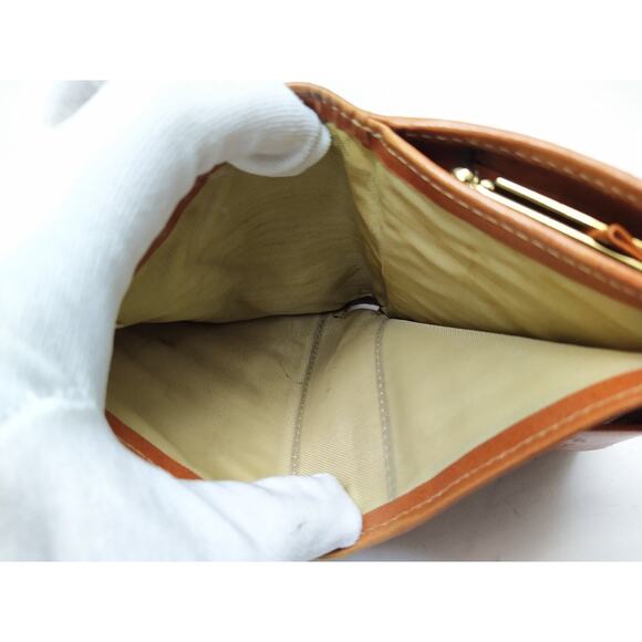 Saint Borse Black Leather Kisslock Framed Credit Card ID Window Bifold Wallet - Picture 12 of 15